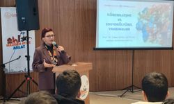 Prof. Dr. Edibe Sözen Çetintaş Ahlat’ta öğrencilerle buluştu