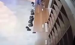 Camide ayakkabı hırsızlığı kamerada