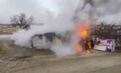 Elazığ'da odunluk deposunda çıkan yangın korkuttu
