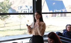 Erzincan Valisi Aydoğdu, 'Biz Bir Aileyiz' Projesinde öğrencilerle bir araya geldi