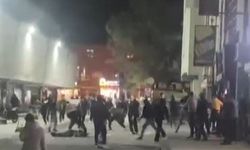 Erzincan’da ortalık karıştı, tabureler havada uçuştu