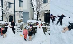 Hakkarili çocuklar kardan adam yaparak karın tadını çıkardılar