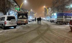 Hasköy mevsimin ilk karıyla beyaza büründü