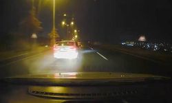 Kayganlaşan yolda makas atan sürücü trafiği tehlikeye attı
