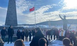 Soğuğa rağmen vefa: Sarıkamış’ta gençlerden anlamlı duruş