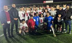 U16 Liginde Elazığspor şampiyonluk kupasını kaldırdı