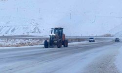 Van-Bahçesaray yolu ulaşıma kapatıldı