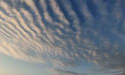 Van semalarında görülen Sirrokümülüs bulutları göz kamaştırdı