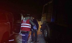 Yoğun kar ve tipi hayatı durdurdu, Kızılay yardıma koştu