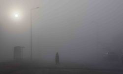 Yoğun sis Elazığ'ı etkisi altına aldı