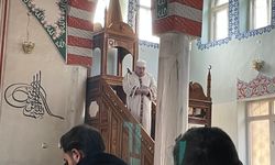 Tatvan’da 2025’in Son Cuma Namazında Yılbaşı Eğlencelerine Dikkat Çekildi