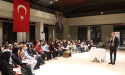 Ahlat’ta öğrencilere kişisel ve akademik eğitimler veriliyor