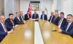 Ahlat’a semt sahaları yapılıyor