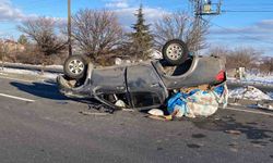 Elazığ’da kontrolden çıkan pikap takla attı: 3 yaralı