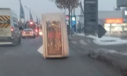 Gören dönüp bir daha baktı: Malatya’da gardırop görünümlü motosiklet