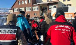 Kayak merkezinde düşen vatandaşı JAK ve UMKE kurtardı