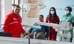 Muradiye’de gönüllülerden hayat değiştiren dokunuş