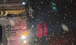 Muş’ta kar ve tipi kabusu: Mahsur kalan 180 kişiye Kızılay’dan destek