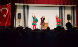 Solhan’da “Karagöz Bilim Peşinde” oyunu sahnelendi