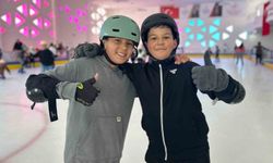 Tatilde eğlencenin adresi buz pateni pisti oldu