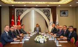 Yüksekova Organize Sanayi Bölgesi’nde altyapı çalışmaları hızla ilerliyor