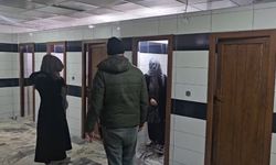 Zabıta kovalamacası cami tuvaletinde son buldu