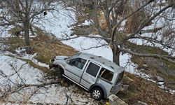 Ahlat’ta Trafik Kazası: 1 Kişi Yaralı