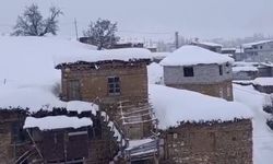 Hizan’ın yüksek kesimlerinde kar kalınlığı dikkat çekiyor