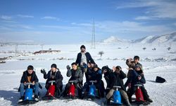 Tatvanlı hafız adayları El Aman’da karla buluştu