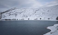 İncekaya (Por) Köyü beyaz örtü altında kartpostallık görüntüler sunuyor