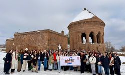 19 ilden gelen lise öğrencileri Ahlat’ta buluştu