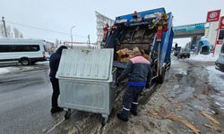 Güroymak Belediyesi zorlu kış şartlarında çalışmalarını sürdürüyor