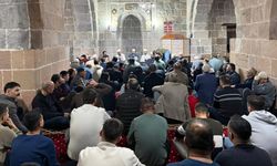 Adilcevaz’da Berat Kandili coşkusu yaşandı