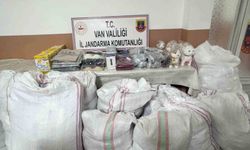 Başkale’de kaçakçılığa darbe: 3,25 milyon TL’lik malzeme yakalandı