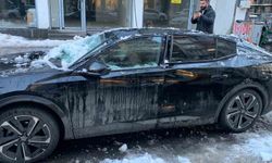 Bingöl’de çatıdan düşen kar maddi hasara neden oldu