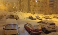 Bitlis’te gece yarısı kar sürprizi