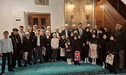 Erzurum’da camide buluşan gençlere ödül
