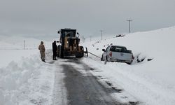 Iğdır'da kapalı 5 köy yolunda çalışmalar sürüyor