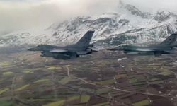 Jetler Erzincan'ın kurtuluşu için uçuş yaptı