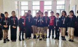 Kars'ta Okul Sporları Satranç Turnuvası sona erdi