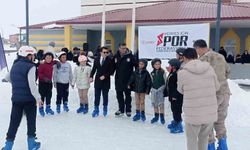 Kaymakam, çocukların buz pateni hayalini gerçekleştirdi