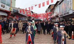 Kaymakam Duman’dan gündem olan ‘şemsiye’ görüntülerine yanıt