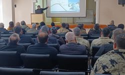 Kemaliye’de çığ tehlikesine karşı muhtarlara uyarı