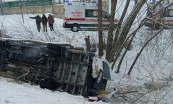 Muş’ta şarampole uçan işçi servisinde 6 kişi yaralandı