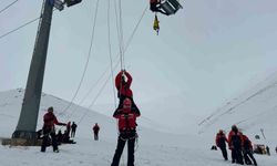 Van’da olası çığ felaketine karşı nefes kesen tatbikat