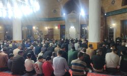 Ahlat’ta Teravih Namazına Yoğun İlgi