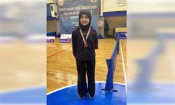 Para masa tenisi sporcusu Hiranur Korkmaz’dan Türkiye 3.lüğü