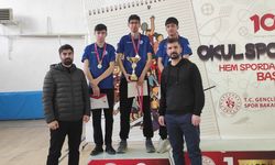 Tatvan Hüseyin Çelik Anadolu Lisesi masa tenisinde Türkiye finallerinde