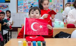 Okullarda ilk zil “Yüreğimiz Bayrak, Geleceğimiz Vatan” mesajıyla çaldı