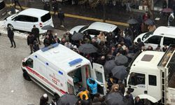 Tatvan’da kamyonun çarptığı yaya ağır yaralandı